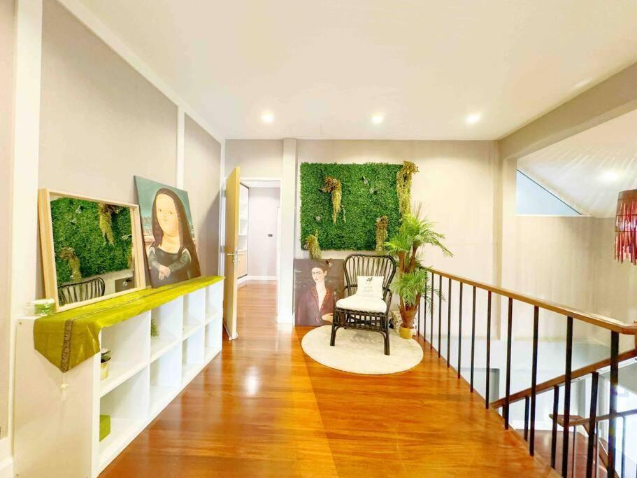5brhouse Centre Silom 3min To Bts Saint Louis *