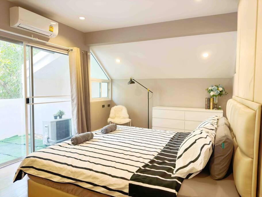 5brhouse Centre Silom 3min To Bts Saint Louis Bangkok