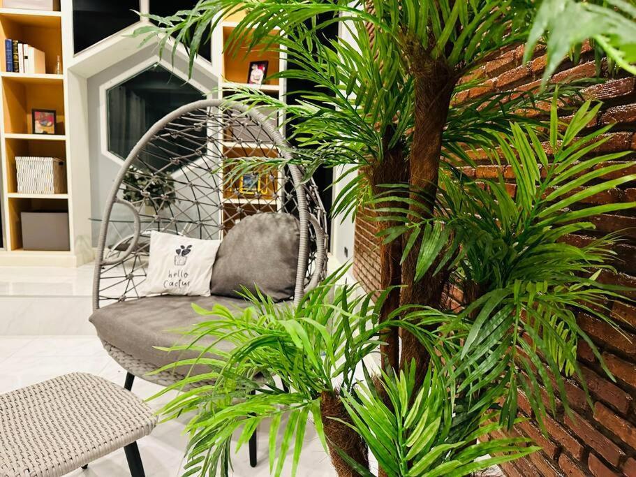 5brhouse Centre Silom 3min To Bts Saint Louis Bangkok